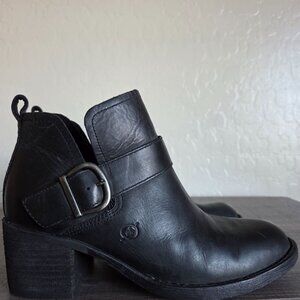 Born Royce Leather Block Heel Ankle Bootie Boots Black Size Womens 7 Buckle Moto